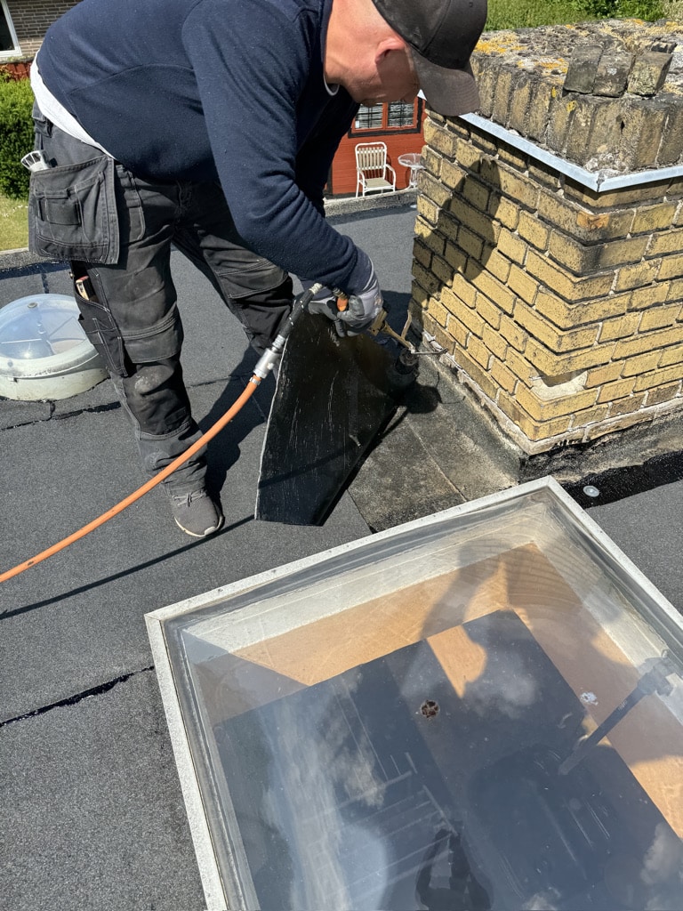 Tagpap tag i Skovlunde